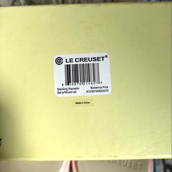 Le Creuset Stacking Ramekin Set with Wood lid - Picture 6 of 7